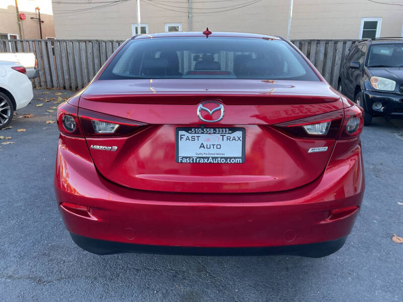 2016 Mazda MAZDA3 i Grand Touring