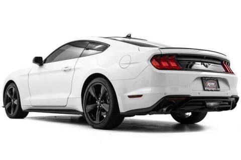 2022 Ford Mustang EcoBoost