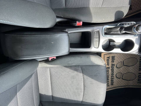 2017 Chevrolet Cruze LT Auto