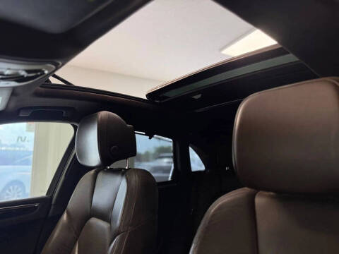 2015 Porsche Macan S