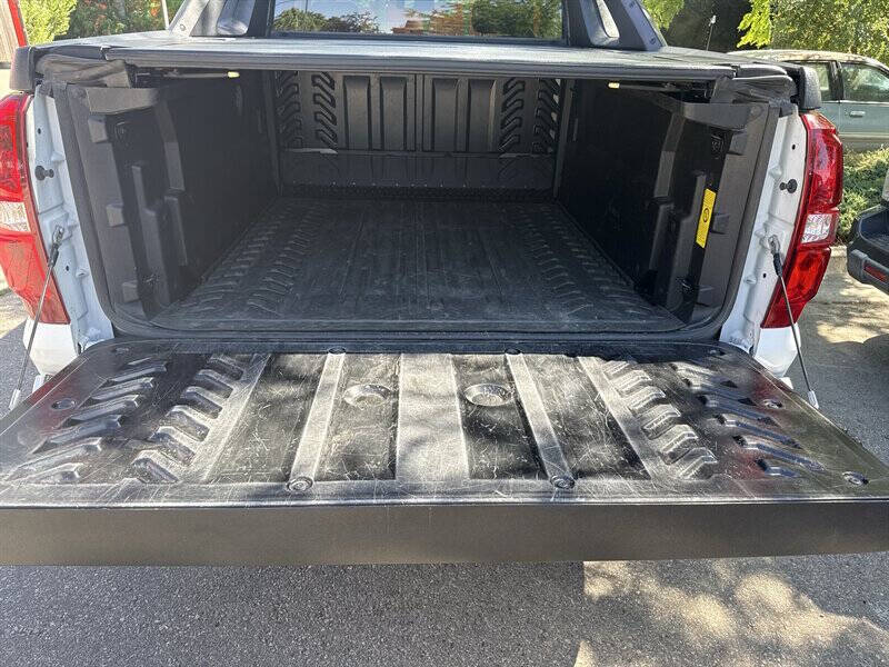 2012 Chevrolet Avalanche LS