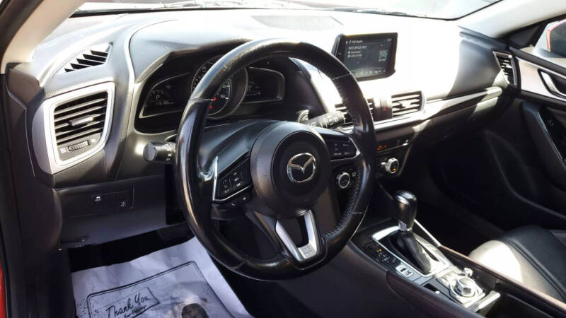 2018 Mazda MAZDA3 Touring