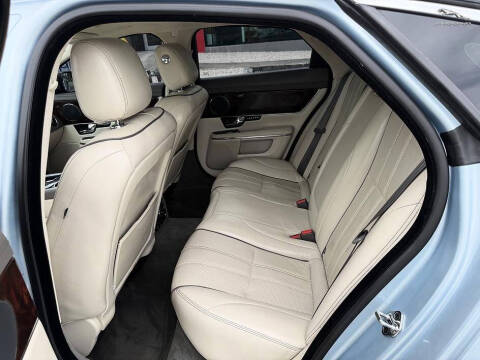 2012 Jaguar XJ