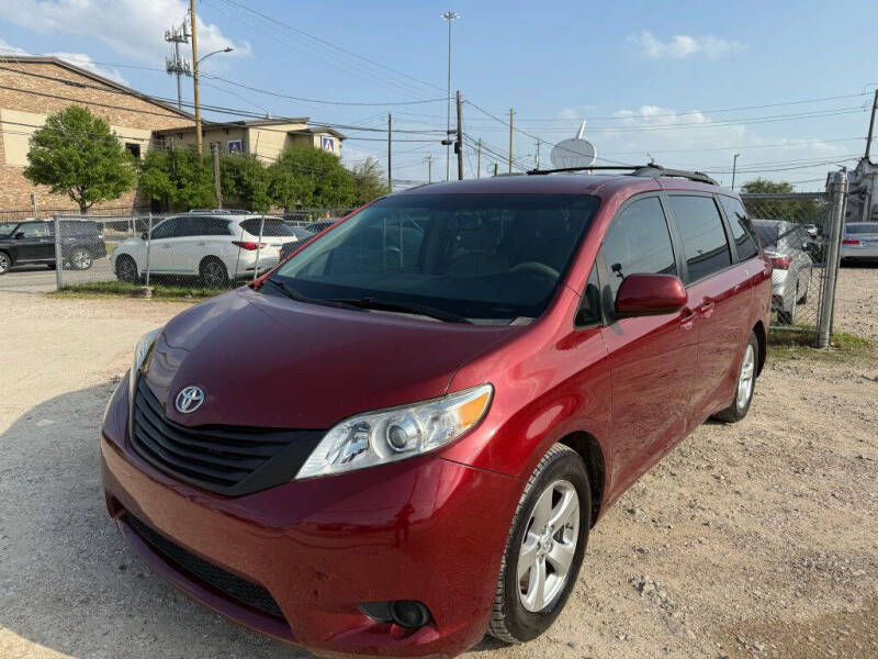 2014 Toyota Sienna