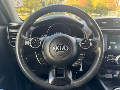 2019 Kia Soul +