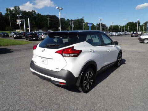 2019 Nissan Kicks SR