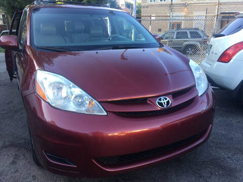 2008 Toyota Sienna for sale at Jeff Auto Sales INC in Chicago IL