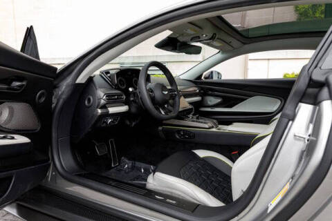 2025 Aston Martin Vanquish