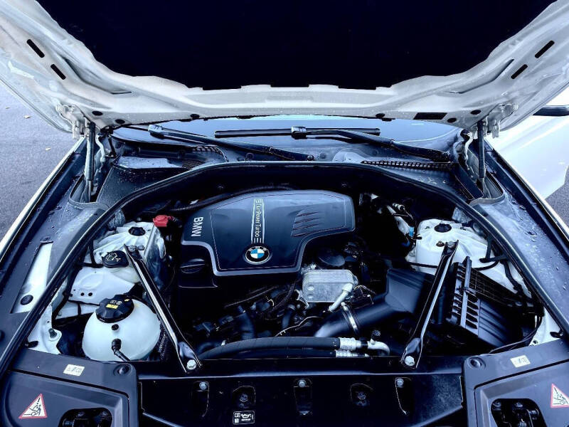 2016 BMW 5 Series 528i xDrive