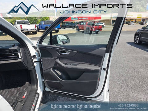 2025 Audi SQ7 4.0T quattro Premium Plus