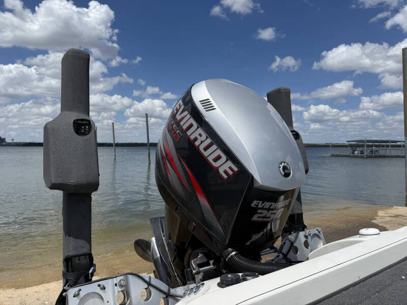 2014 Ranger Z520 Comanche