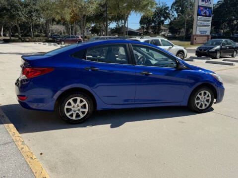 2012 Hyundai Accent GLS