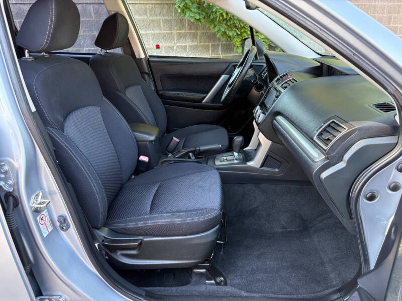 2017 Subaru Forester 2.5i