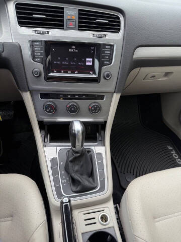 2015 Volkswagen Golf TSI S