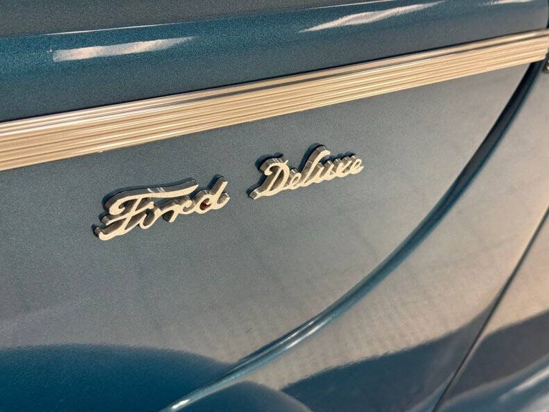 1940 Ford Deluxe