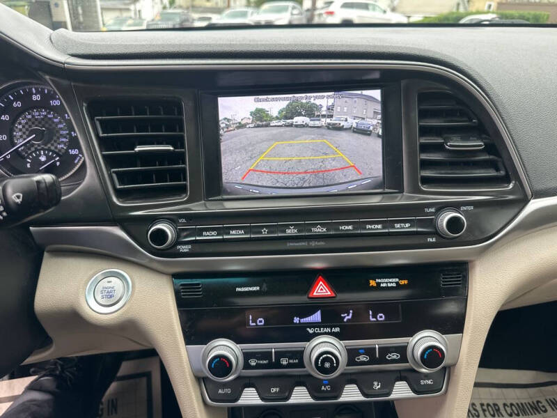 2020 Hyundai Elantra