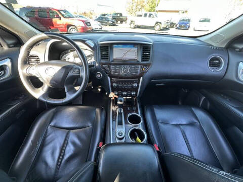 2015 Nissan Pathfinder SL