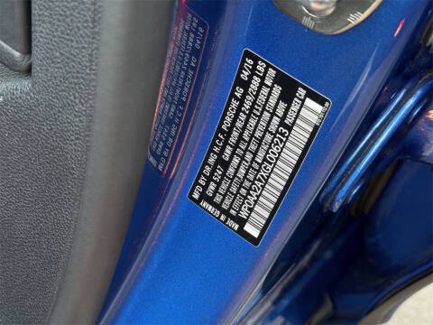 2016 Porsche Panamera Edition