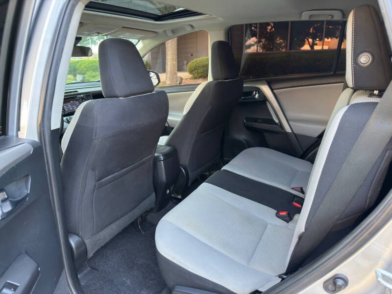 2017 Toyota RAV4 XLE