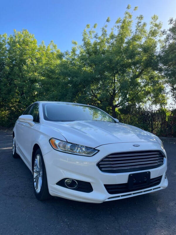 2014 Ford Fusion SE photo 8