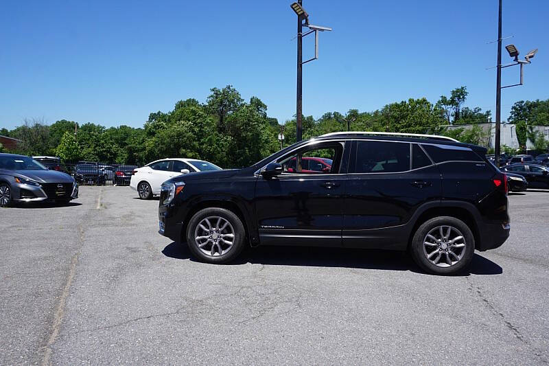 2023 GMC Terrain SLT