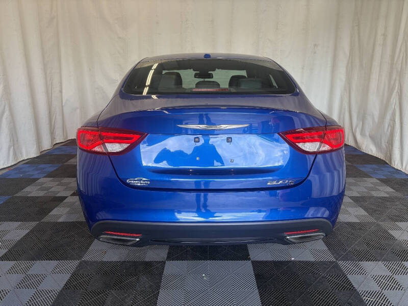 2015 Chrysler 200 S