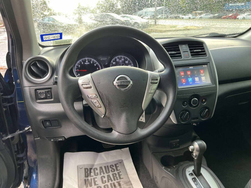 2019 Nissan Versa SV