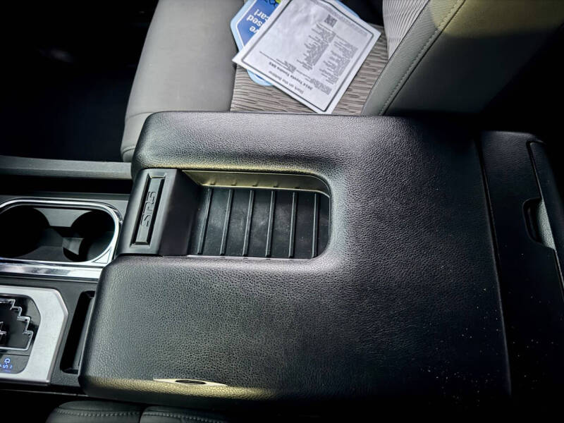 2014 Toyota Tundra SR5