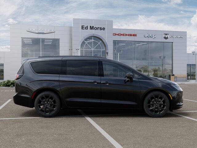 2027 Chrysler Pacifica Limited