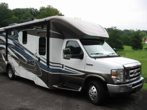 2013 Winnebago aspect for sale at Southern Used Cars in Dobson NC