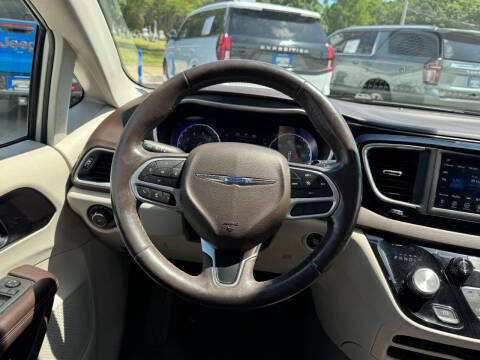 2020 Chrysler Pacifica Touring