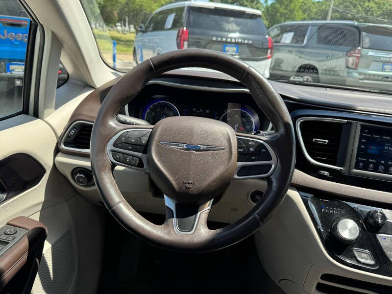 2020 Chrysler Pacifica Touring