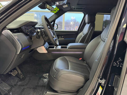 2025 Land Rover Range Rover P400 SE