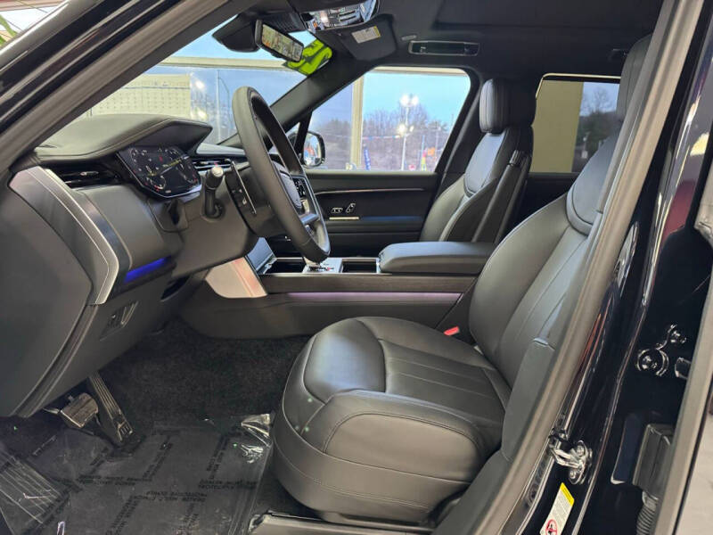 2025 Land Rover Range Rover P400 SE