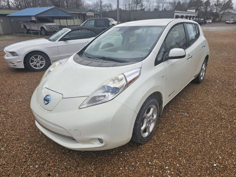 2011 Nissan LEAF SL's photo