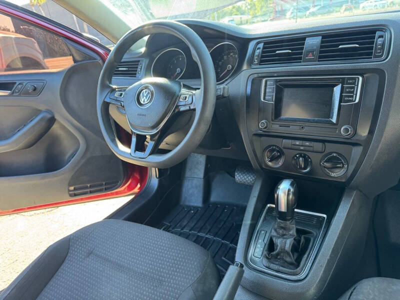 2016 Volkswagen Jetta