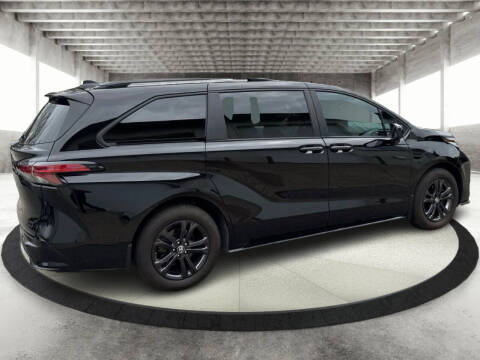 2024 Toyota Sienna XSE 7-Passenger