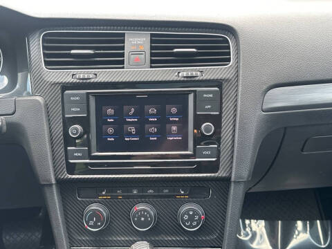 2021 Volkswagen Golf TSI