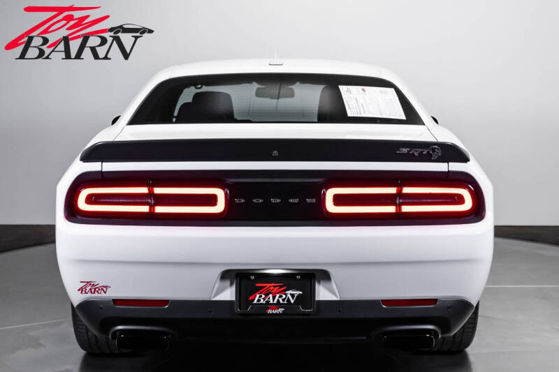 2015 Dodge Challenger SRT Hellcat