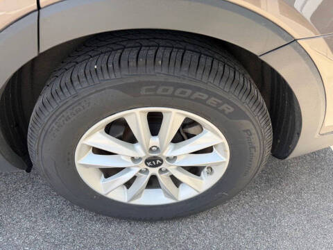 2019 Kia Sorento LX V6