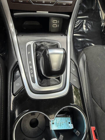 2016 Ford Edge Sport