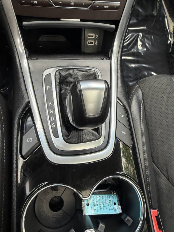 2016 Ford Edge Sport