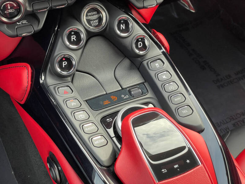 2021 Aston Martin Vantage