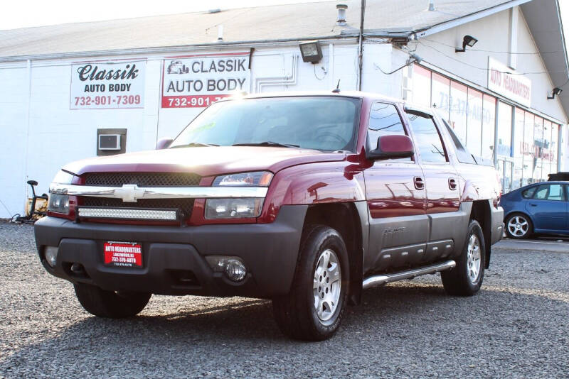 2004 Chevrolet Avalanche for sale at Auto Headquarters in Lakewood NJ