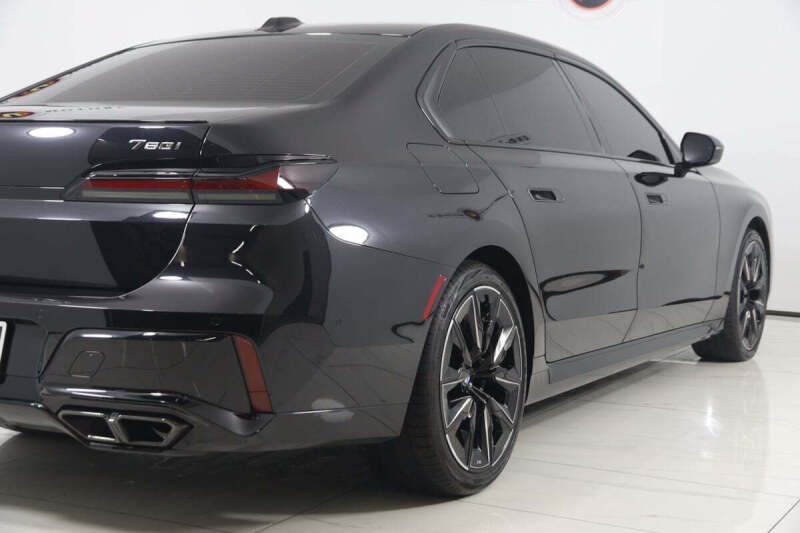 2023 BMW 7 Series 760i xDrive