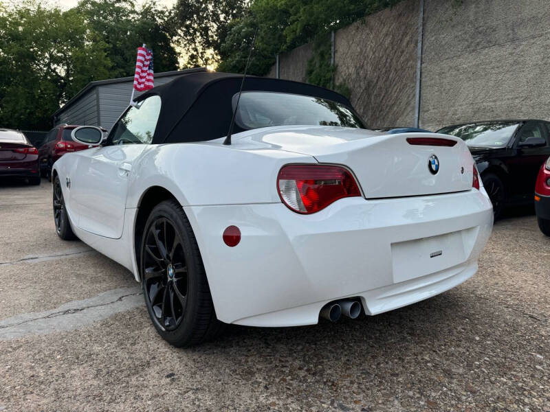 2006 BMW Z4 3.0i