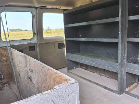 2005 Ford E-Series E-350 SD XLT