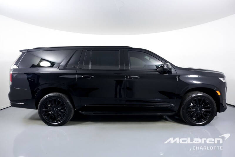 2022 Cadillac Escalade ESV Luxury