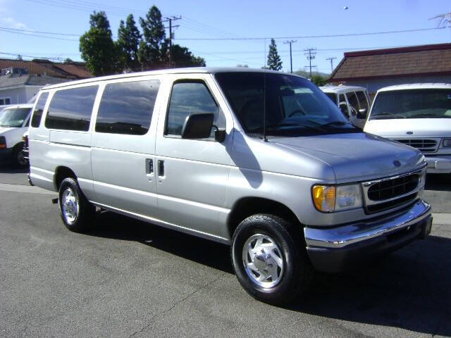 2002 Ford E-Series E-350 SD XL