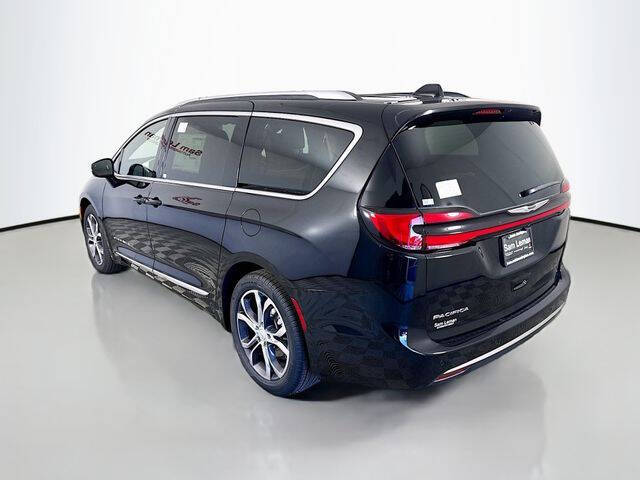 2026 Chrysler Pacifica Pinnacle